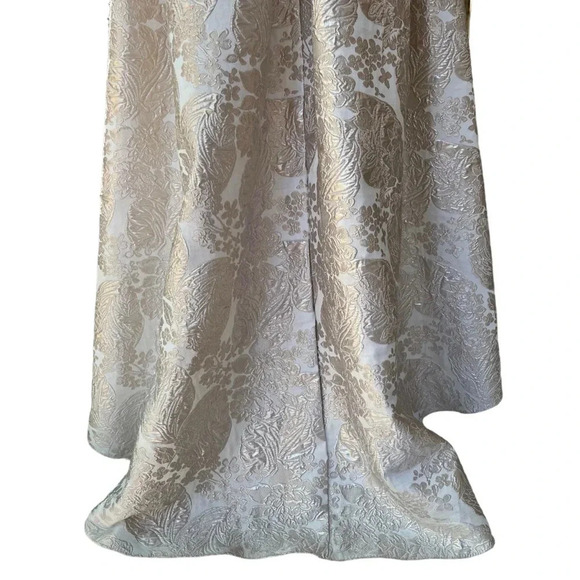 Cache Cream Brocade High-Low Ballgown with Beaded Embellishments Size 0 - Picture 10 of 16